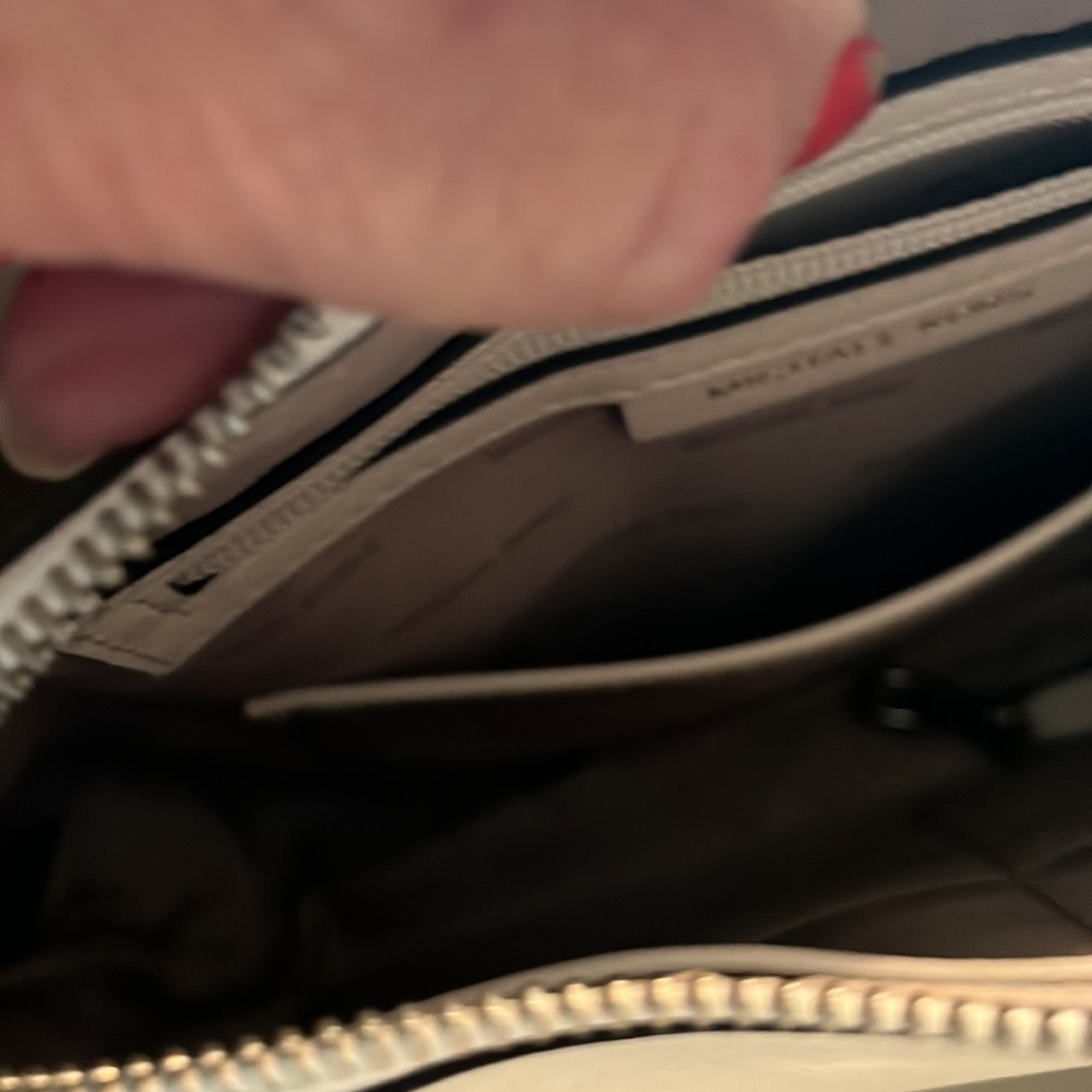 Michael Kors studio tote w dust bag and crossbody strap - Picture 8 of 10